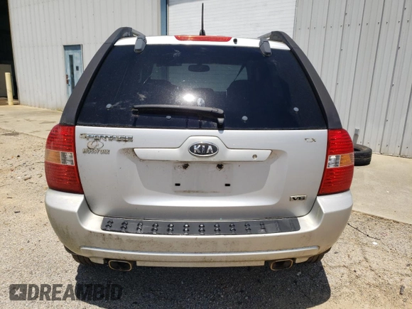 2005 Kia Sportage LX with VIN KNDJE723657067187, listed as a Copart auction lot 57403525 with 228,648 mi miles and Clean title. Bid and sale history available at DreamBid. Image 6.