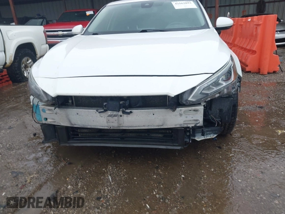 2019 Nissan Altima SV with VIN 1N4BL4DVXKC214904, listed as a IAAI auction lot 42162093 with 294,733 mi miles and . Bid and sale history available at DreamBid. Image 12.
