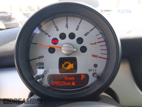 2013 MINI Cooper Hardtop with VIN WMWSU3C56DT679117, listed as a IAAI auction lot 42105896 with 75,523 mi miles. Bid and sale history available at carsss.com. Image 7.