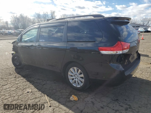 2014 Toyota Sienna Limited z VIN 5TDDK3DC5ES083494, wystawiony jako Copart lot #88325745 z przebiegiem 130 476 mil mil oraz Szkoda całkowita • Salvage title. Historia ofert i sprzedaży dostępna na DreamBid. Obrazek 2.