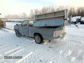2000 Nissan Frontier XE z VIN 1N6DD21S5YC399092, wystawiony jako Copart lot #89199395 z przebiegiem 170 742 mil mil oraz Czysty tytuł • Clean title. Historia ofert i sprzedaży dostępna na DreamBid. Obrazek 2.