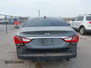 2013 Hyundai Sonata GLS z VIN 5NPEB4AC6DH513018, wystawiony jako IAAI lot #42068966 z przebiegiem 216 086 mil mil oraz . Historia ofert i sprzedaży dostępna na DreamBid. Obrazek 17.
