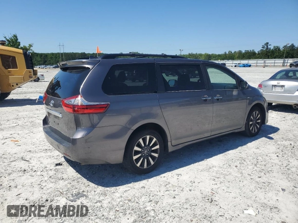 2020 Toyota Sienna XLE z VIN 5TDDZ3DC3LS236382, wystawiony jako Copart lot #57954705 z przebiegiem 69 761 mil mil oraz Szkoda całkowita • Salvage title. Historia ofert i sprzedaży dostępna na DreamBid. Obrazek 3.