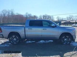 2019 Ram 1500 Limited z VIN 1C6SRFHT3KN755009, wystawiony jako IAAI lot #41807556 z przebiegiem 38 686 mil mil oraz . Historia ofert i sprzedaży dostępna na DreamBid. Obrazek 13.