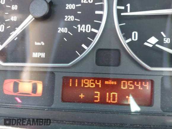 2005 BMW 3 Series 330xi с VIN WBAEW53405PN37317, выставлен на аукционе IAAI как лот 42544009 с пробегом 111 964 миль миль и . История ставок и продаж доступна на DreamBid. Изображение 15.