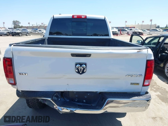 2017 Ram 1500 SLT z VIN 1C6RR7GG5HS583441, wystawiony jako IAAI lot #42391078 z przebiegiem 129 043 mil mil oraz . Historia ofert i sprzedaży dostępna na DreamBid. Obrazek 16.