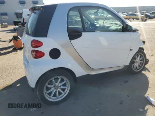 2010 Smart fortwo Pure with VIN WMEEJ3BA4AK341838, listed as a Copart auction lot 42514165 with 86,418 mi miles and Salvage title. Bid and sale history available at DreamBid. Image 3.