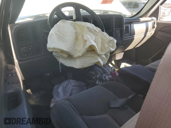 2004 Chevrolet Silverado 1500 LS with VIN 2GCEC19T541208949, listed as a Copart auction lot 88991805 with 178,361 mi miles and Salvage Title. Bid and sale history available at DreamBid. Image 8.