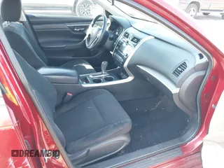 2015 Nissan Altima 2.5 S with VIN 1N4AL3AP6FC471897, listed as a IAAI auction lot 41882021 with 120,948 mi miles. Bid and sale history available at carsss.com. Image 5.