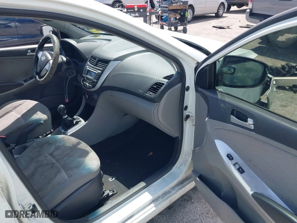 2013 Hyundai Accent GL with VIN KMHCT5AE1DU092600, listed as a IAAI auction lot 41901615 with 126,327 mi miles. Bid and sale history available at carsss.com. Image 5.
