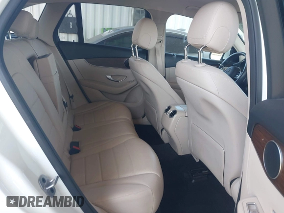 2022 Mercedes-Benz GLC 300 with VIN W1N0G8DB2NG100453, listed as a IAAI auction lot 42066751 with 24,345 mi miles and . Bid and sale history available at DreamBid. Image 8.