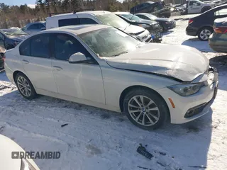 2016 BMW 3 Series 320i xDrive z VIN WBA8E5G59GNT93445, wystawiony jako IAAI lot #41515452 z przebiegiem 96 437 mil mil oraz . Historia ofert i sprzedaży dostępna na DreamBid. Obrazek 1.