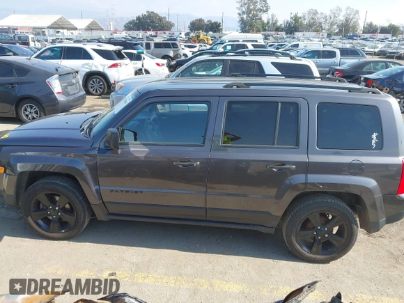 2015 Jeep Patriot Sport z VIN 1C4NJPBA7FD178720, wystawiony jako IAAI lot #41436656 z przebiegiem 83 900 mil mil oraz . Historia ofert i sprzedaży dostępna na DreamBid. Obrazek 15.