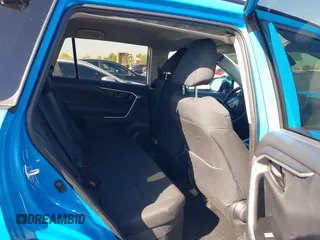 2021 Toyota RAV4 Hybrid LE with VIN 4T3MWRFVXMU023035, listed as a IAAI auction lot 41514191 with 30,669 mi miles. Bid and sale history available at carsss.com. Image 8.