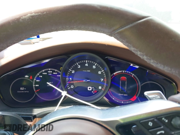 2019 Porsche Cayenne z VIN WP1AA2AY3KDA03664, wystawiony jako IAAI lot #42210870 z przebiegiem 66 296 mil mil oraz . Historia ofert i sprzedaży dostępna na DreamBid. Obrazek 7.