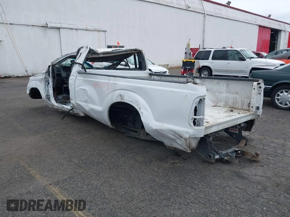 2016 Ford Super Duty F-250 SRW XL with VIN 1FTBF2A68GED00498, listed as a IAAI auction lot 40550532 with 1 mi miles. Bid and sale history available at carsss.com. Image 3.
