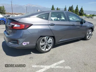 2018 Honda Clarity Plug-In Hybrid Touring with VIN JHMZC5F35JC023883, listed as a Copart auction lot 69039654 with 83,362 mi miles and Salvage Title. Bid and sale history available at carsss.com. Image 3.