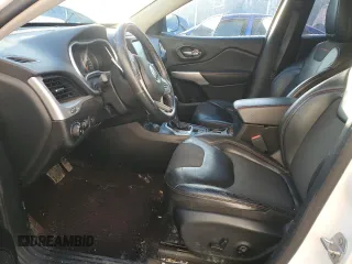 2018 Jeep Cherokee с VIN 102547, выставлен на аукционе Copart как лот 89296925 с пробегом 151 428 миль миль и Чистый • Clean title. История ставок и продаж доступна на DreamBid. Изображение 7.