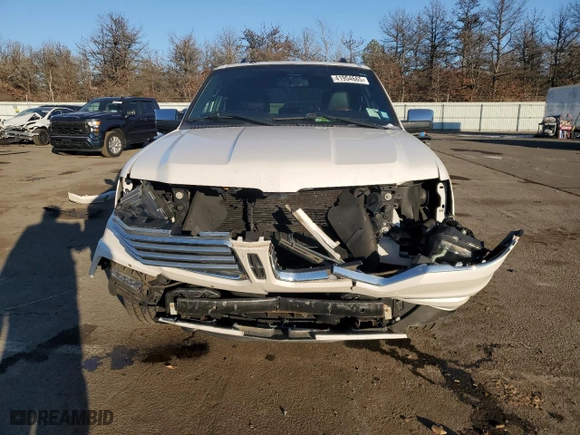 2015 Lincoln Navigator with VIN 5LMJJ2JT7FEJ14619, listed as a Copart auction lot 41954665 with 49,600 mi miles and Salvage Title. Bid and sale history available at carsss.com. Image 5.