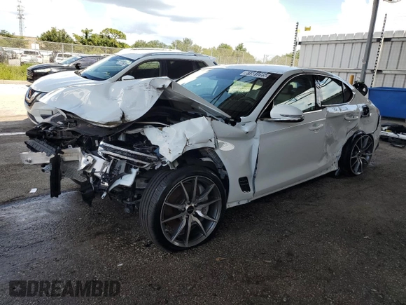2025 Genesis G70 2.5T with VIN KMTG34SC0SU152314, listed as a Copart auction lot 61581285 with 8,656 mi miles and Non repairable. Bid and sale history available at DreamBid. Image 1.