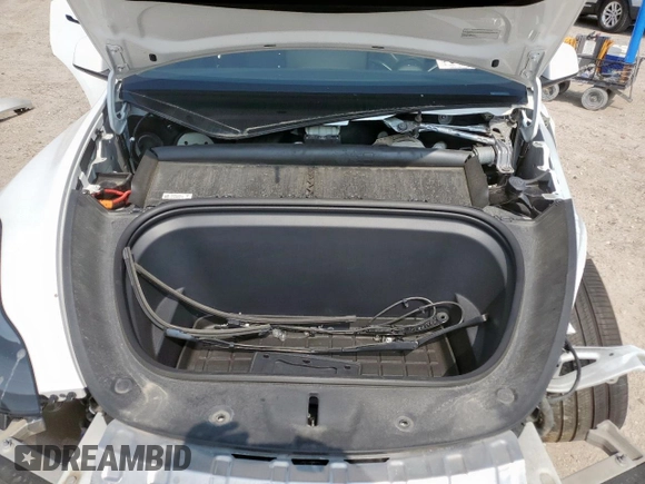 2024 Tesla Model Y Long Range с VIN 7SAYGDEE5RA261374, выставлен на аукционе Copart как лот 57666185 с пробегом 30 174 миль миль и Списание • Salvage title. История ставок и продаж доступна на DreamBid. Изображение 11.