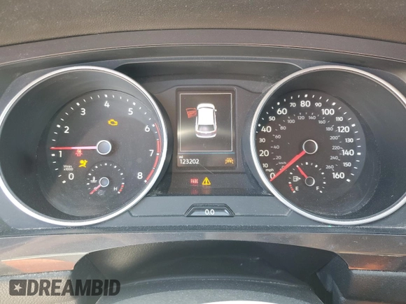 2021 Volkswagen Tiguan SE with VIN 3VV3B7AX9MM090023, listed as a Copart auction lot 47626795 with 123,202 mi miles and Non Repairable. Bid and sale history available at DreamBid. Image 9.