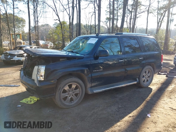 2006 Cadillac Escalade z VIN 1GYEK63N26R131245, wystawiony jako IAAI lot #41355286 z przebiegiem 247 558 mil mil oraz . Historia ofert i sprzedaży dostępna na DreamBid. Obrazek 18.