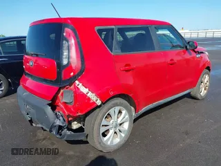 2015 Kia Soul + with VIN KNDJP3A55F7754300, listed as a IAAI auction lot 42082055 with 118,406 mi miles. Bid and sale history available at carsss.com. Image 4.