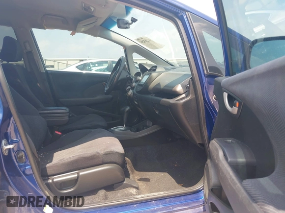 2010 Honda Fit Sport с VIN JHMGE8H4XAC025203, выставлен на аукционе IAAI как лот 42265296 с пробегом 172 352 миль миль и . История ставок и продаж доступна на DreamBid. Изображение 5.