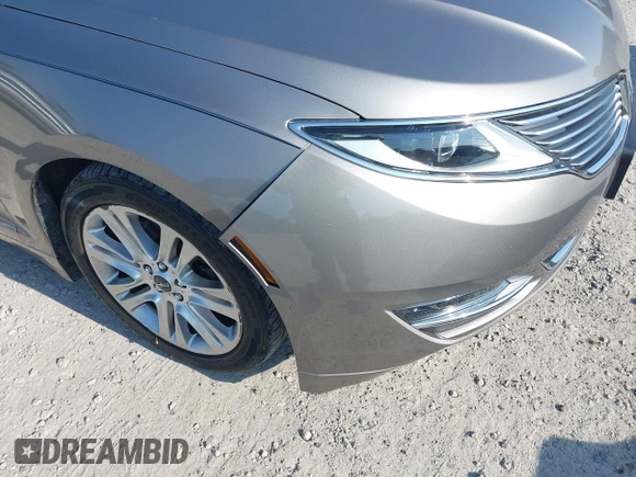 2016 Lincoln MKZ z VIN 3LN6L2G96GR601677, wystawiony jako IAAI lot #42647759 z przebiegiem 87 283 mil mil oraz . Historia ofert i sprzedaży dostępna na DreamBid. Obrazek 15.