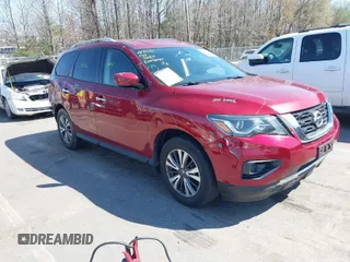 2017 Nissan Pathfinder SV with VIN 5N1DR2MM4HC681270, listed as a IAAI auction lot 41786327 with 61,724 mi miles. Bid and sale history available at carsss.com. Image 1.