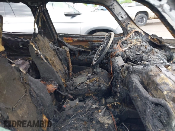 2020 Jeep Renegade Latitude z VIN ZACNJBBB7LPK97681, wystawiony jako IAAI lot #42317945 z przebiegiem Nie podano mil oraz . Historia ofert i sprzedaży dostępna na DreamBid. Obrazek 5.