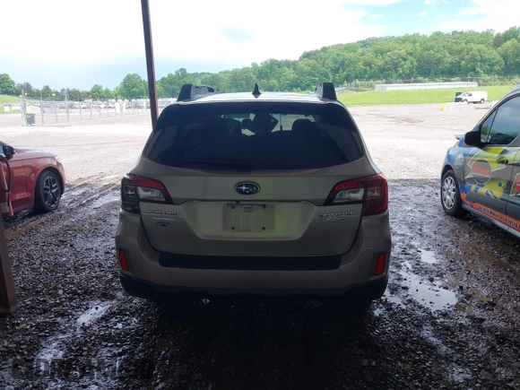 2017 Subaru Outback Limited z VIN 4S4BSANC4H3311352, wystawiony jako IAAI lot #42244289 z przebiegiem 134 858 mil mil oraz . Historia ofert i sprzedaży dostępna na DreamBid. Obrazek 16.