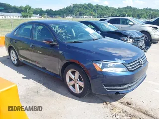 2012 Volkswagen Passat S with VIN 1VWAH7A39CC022190, listed as a IAAI auction lot 42646587 with 132,595 mi miles and . Bid and sale history available at DreamBid. Image 1.