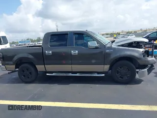 2006 Ford F-150 XLT с VIN 1FTPW12556FA47557, выставлен на аукционе IAAI как лот 42657262 с пробегом Не указан миль и . История ставок и продаж доступна на DreamBid. Изображение 14.