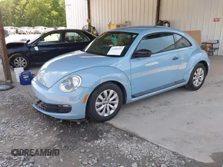 2015 Volkswagen Beetle Fleet Edition с VIN 3VWF17AT8FM610580, выставлен на аукционе IAAI как лот 42282020 с пробегом 190 352 миль миль и . История ставок и продаж доступна на DreamBid. Изображение 18.