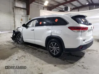 2018 Toyota Highlander SE with VIN 5TDJZRFH3JS525869, listed as a Copart auction lot 50181655 with Not provided miles and Salvage title. Bid and sale history available at DreamBid. Image 2.