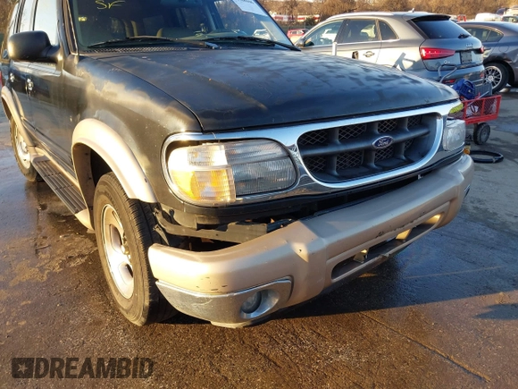 2000 Ford Explorer Eddie Bauer с VIN 1FMZU64E0YZB37690, выставлен на аукционе IAAI как лот 41588446 с пробегом 184 471 миль миль и . История ставок и продаж доступна на DreamBid. Изображение 17.