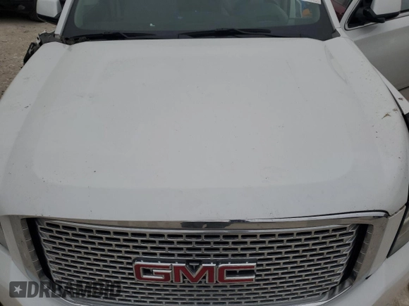 2016 GMC Yukon Denali with VIN 1GKS2CKJ8GR271098, listed as a Copart auction lot 42983315 with 109,582 mi miles and Salvage Title. Bid and sale history available at carsss.com. Image 12.