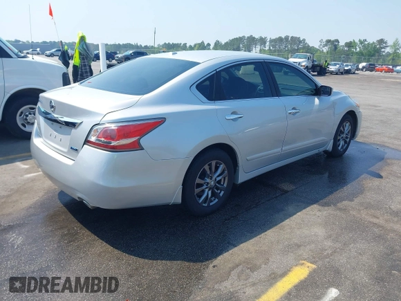 2015 Nissan Altima S with VIN 1N4AL3AP6FN914103, listed as a IAAI auction lot 41981920 with 111,688 mi miles and . Bid and sale history available at DreamBid. Image 4.