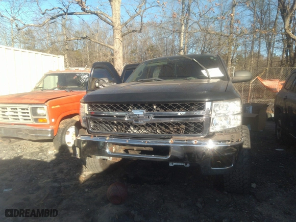 2007 Chevrolet Silverado 1500 LT w/1LT with VIN 2GCEC13C471705066, listed as a IAAI auction lot 41291924 with 289,656 mi miles. Bid and sale history available at carsss.com. Image 12.