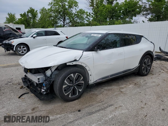 2022 Kia EV6 Wind z VIN KNDC3DLC6N5053572, wystawiony jako Copart lot #54911685 z przebiegiem 26 829 mil mil oraz Szkoda całkowita • Salvage title. Historia ofert i sprzedaży dostępna na DreamBid. Obrazek 1.