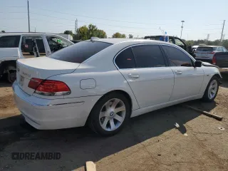 2007 BMW 7 Series 750Li with VIN WBAHN83567DT67074, listed as a Copart auction lot 71559024 with 177,475 mi miles and Clean Title. Bid and sale history available at carsss.com. Image 3.