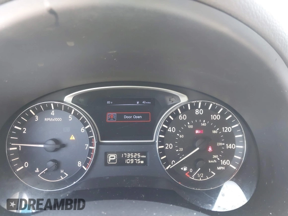 2015 Nissan Altima 2.5 SV with VIN 1N4AL3APXFC468016, listed as a IAAI auction lot 41791762 with 173,525 mi miles. Bid and sale history available at carsss.com. Image 7.