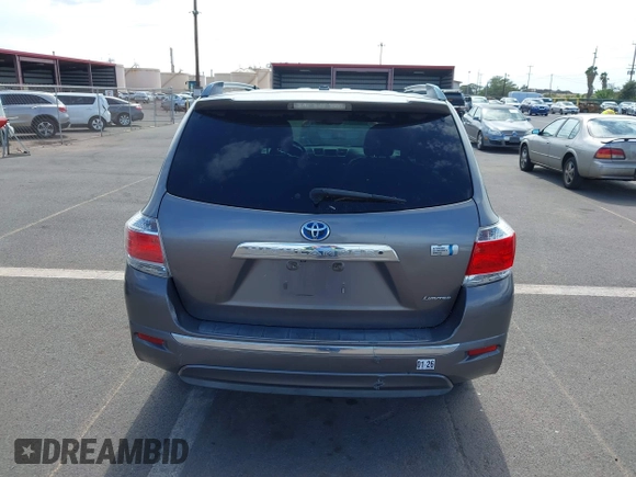 2011 Toyota Highlander Limited with VIN JTEDC3EH9B2000932, listed as a IAAI auction lot 42194620 with 199,174 mi miles and . Bid and sale history available at DreamBid. Image 16.