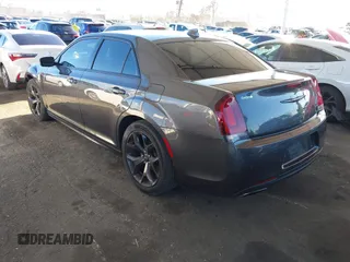 2022 Chrysler 300 Touring L with VIN 2C3CCADG1NH139515, listed as a IAAI auction lot 41746383 with 71,870 mi miles. Bid and sale history available at carsss.com. Image 3.
