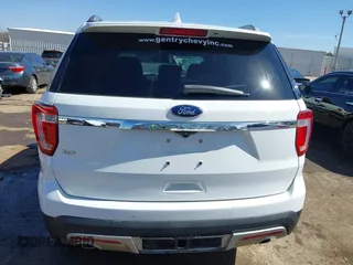 2017 Ford Explorer XLT with VIN 1FM5K7D86HGD86527, listed as a IAAI auction lot 41769032 with 105,619 mi miles and . Bid and sale history available at carsss.com. Image 16.