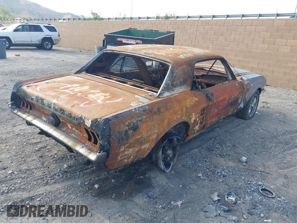 1967 Ford Mustang z VIN 0000007R01C215879, wystawiony jako IAAI lot #41377825 z przebiegiem Nie podano mil oraz . Historia ofert i sprzedaży dostępna na DreamBid. Obrazek 4.