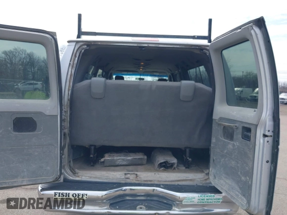 2014 Ford Econoline Passenger XL z VIN 1FBSS3BL9EDA86585, wystawiony jako IAAI lot #41909977 z przebiegiem 167 911 mil mil oraz . Historia ofert i sprzedaży dostępna na DreamBid. Obrazek 17.