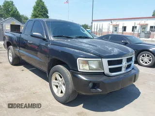 2010 Dodge Dakota с VIN 1D7CE3BK6AS143271, выставлен на аукционе IAAI как лот 42542798 с пробегом 198 896 миль миль и . История ставок и продаж доступна на DreamBid. Изображение 1.